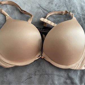 Victoria’s Secret bombshell bra
